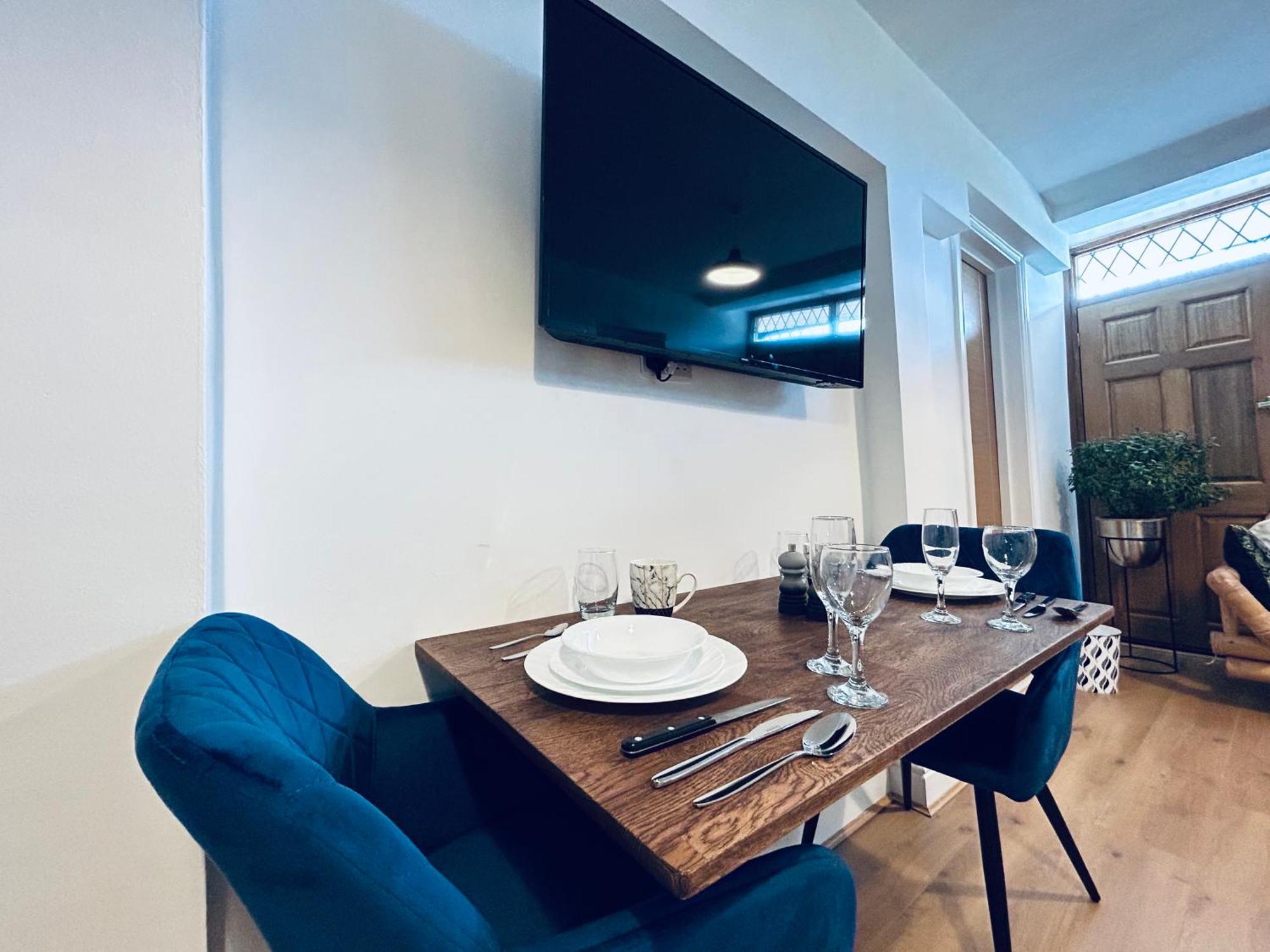 Private 2 Bed Guest House - Van Parking, M25 & A1 Connections Potters Bar Exteriér fotografie